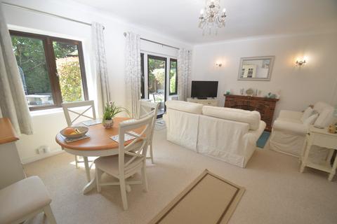 3 bedroom detached bungalow for sale, Littlebrook Close, Shirley, Croydon, CR0