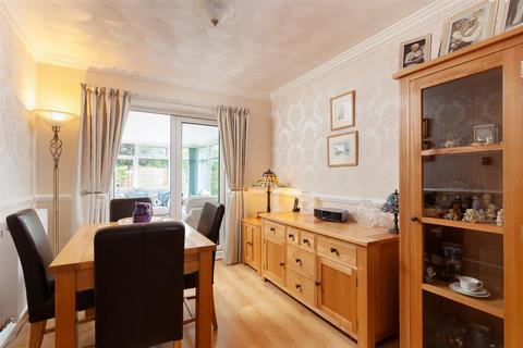 3 bedroom detached house for sale - Stuart Close, Strensall, York