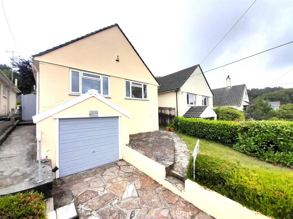 Manor Estate, Horrabridge, Yelverton 2 bed detached bungalow for sale
