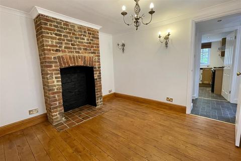 19 Latimer Road, Godalming, GU7 1BW