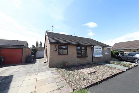 2 bedroom semi-detached bungalow for sale, The Queensway, Hull