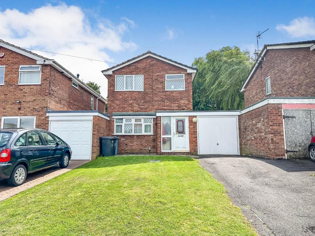 Portland Drive, Stockingford, Nuneaton 3 bed link detached house for sale £225,000