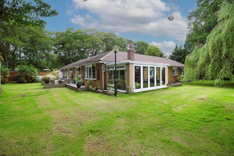 5 bedroom detached bungalow for sale - Wainfleet Road, Skegness