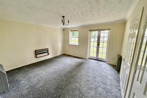 1 bedroom flat for sale - Lavenham Court, Peterborough