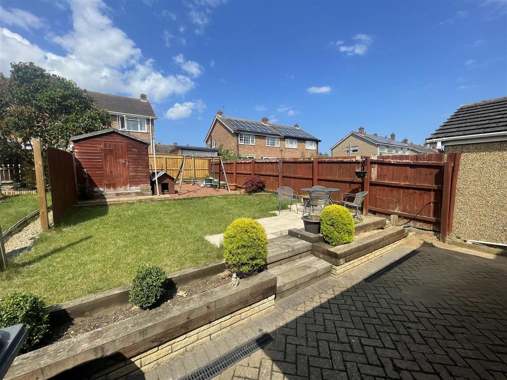 Whinfield Road, Darlington 2 bed semidetached house for sale £135,000