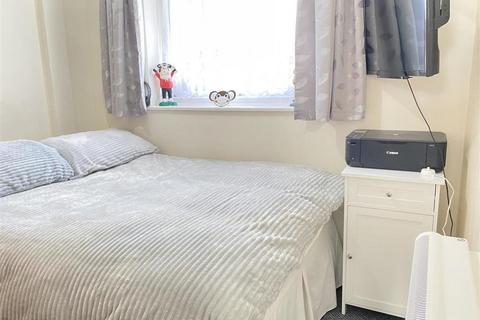 2 bedroom duplex for sale, Compass Road, Hull, HU6
