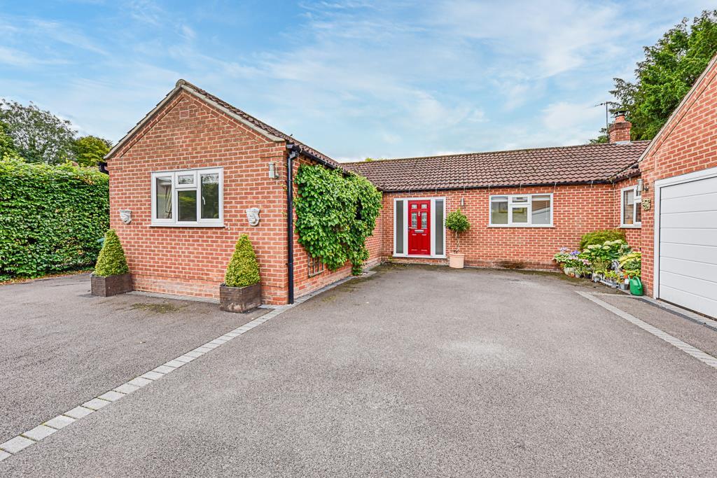 Merevale Close, Lowdham, Nottingham 3 bed bungalow for sale £475,000