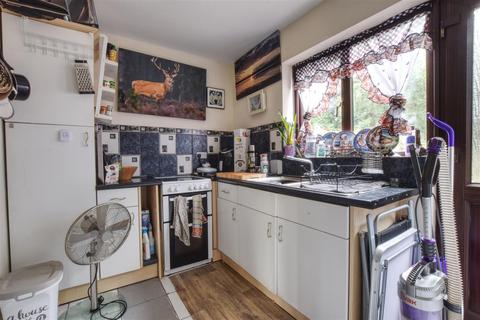 29 Mistley Close, Bexhill-on-sea, TN40 2TD