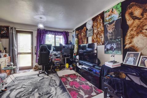 29 Mistley Close, Bexhill-on-sea, TN40 2TD