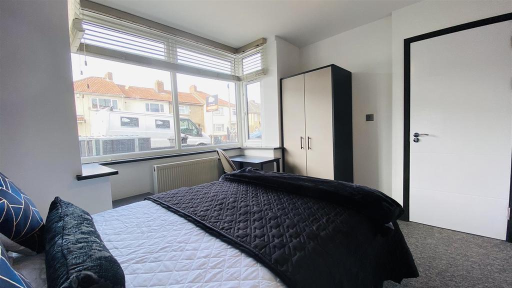 Room 1 En-suite