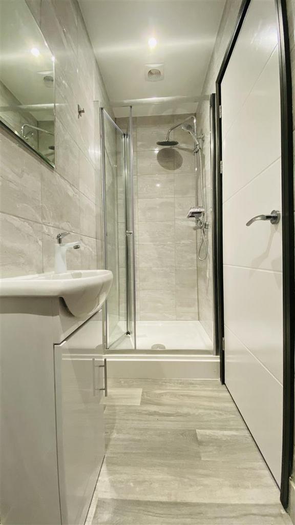 Room 3 En-suite