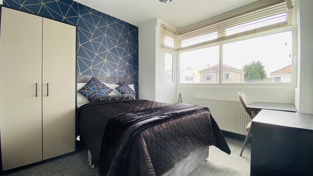 Room 5 En-suite