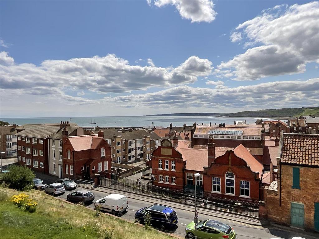 Longwestgate, Scarborough 3 bed for sale £110,000