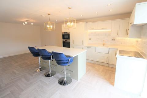 3 bedroom end of terrace house for sale - West Shaw, Oxenhope, Keighley, BD22
