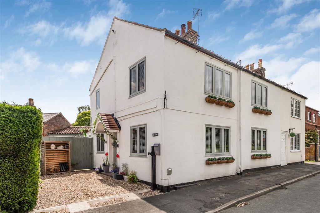 Lysander Cottage,1 Southgate, Hutton Cranswick, Driffield 3 bed semi