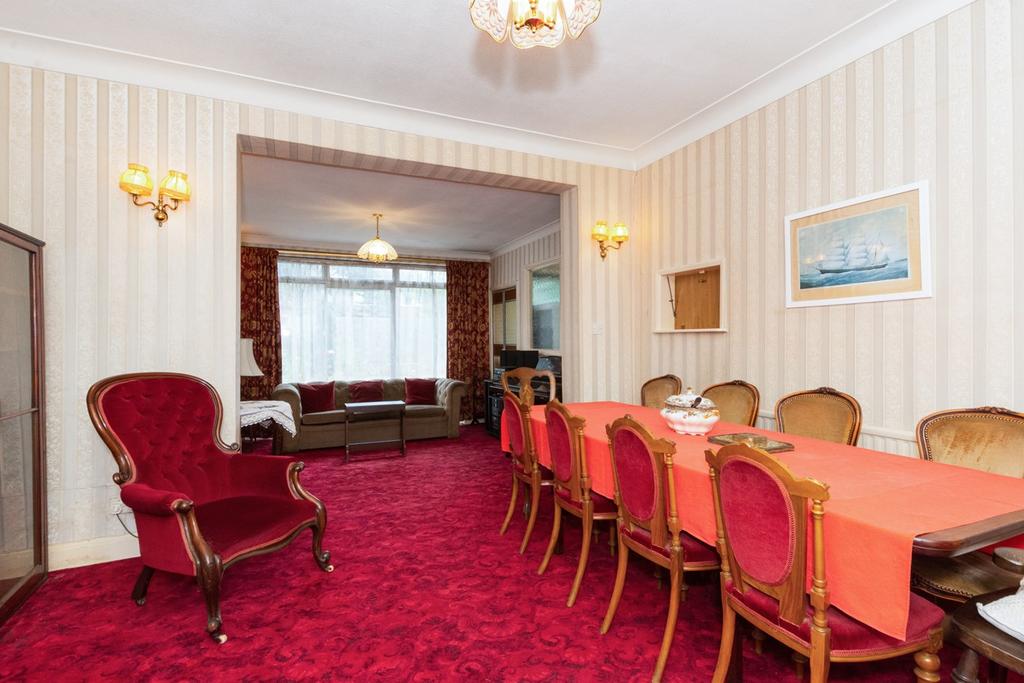Old Farm Road East, Sidcup, DA15 4 bed semidetached house for sale £