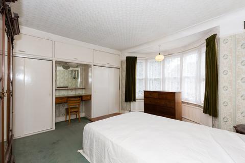 2 Old Farm Road East, Sidcup, DA15 8AE
