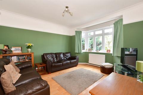 4 bedroom end of terrace house for sale, Woodfield Way, Hornchurch, Essex