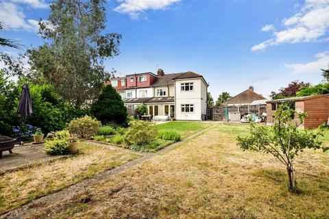 18 Woodfield Way, Hornchurch, RM12 4JA