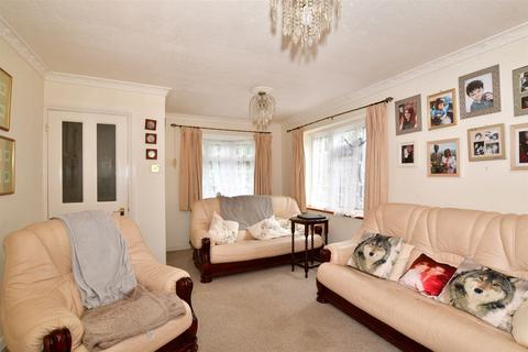 4 bedroom end of terrace house for sale, Gleaming Wood Drive, Lords Wood, Chatham, Kent