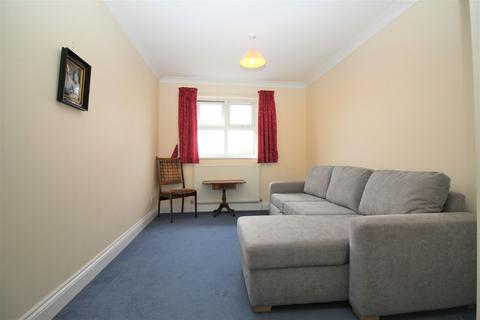 2 bedroom apartment to rent, Seaview Court, Harold Road, Clacton-on-Sea
