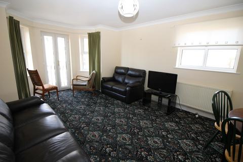 2 bedroom apartment to rent, Seaview Court, Harold Road, Clacton-on-Sea