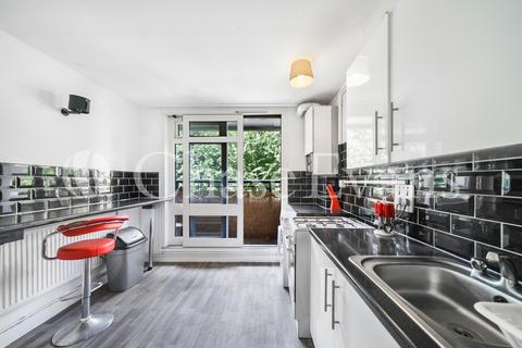28 Burcham Street, London, E14 0SH