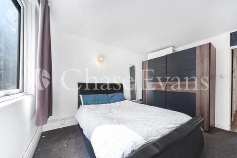 28 Burcham Street, London, E14 0SH