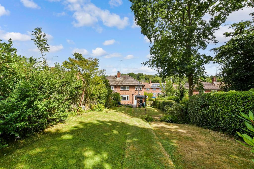 Pearson Road, Arundel, West Sussex 3 bed semidetached house £300,000