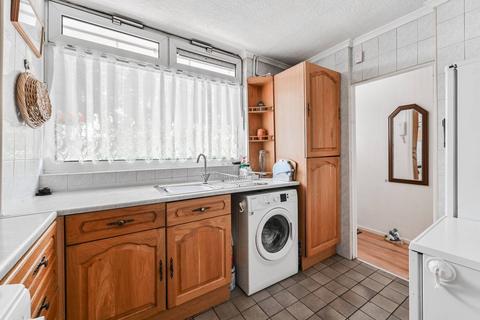13 Wyllen Close, London, E1 4HQ