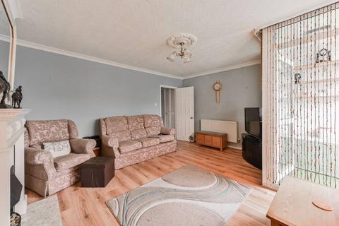 13 Wyllen Close, London, E1 4HQ