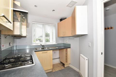 12 Booth Close, Snodland, ME6 5SG