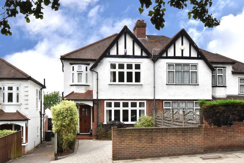 Widmore Road, Bromley, BR1 3 bed semidetached house for sale £700,000