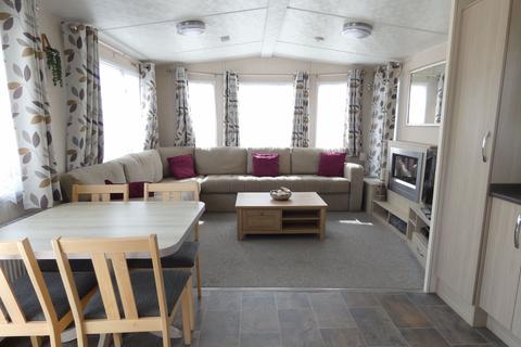 3 bedroom mobile home for sale, Coopers Beach, East Mersea