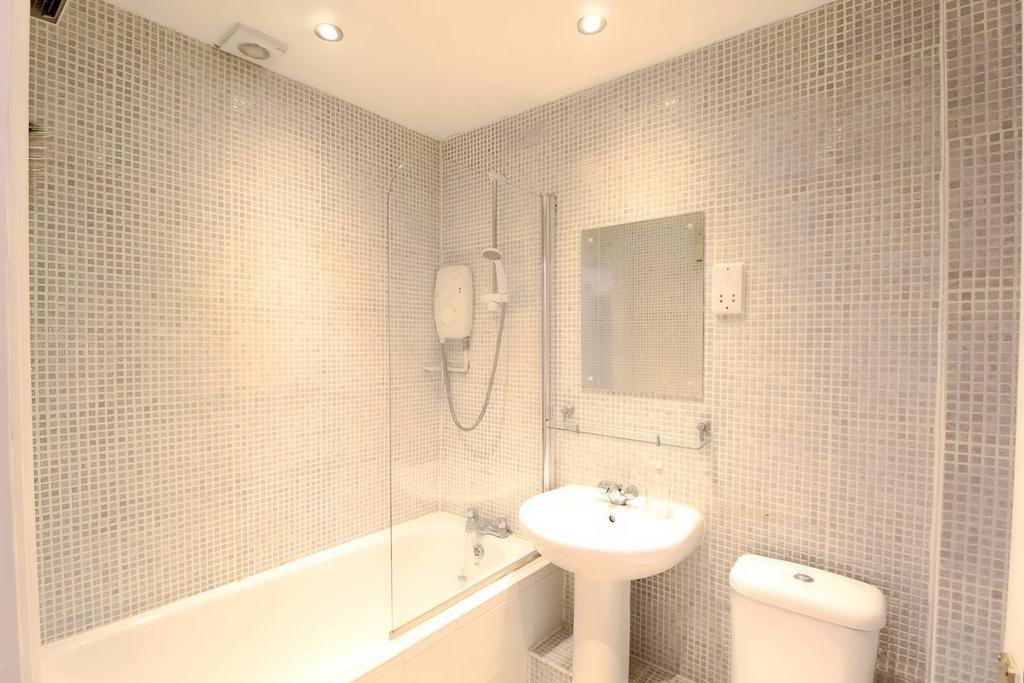Apartment in West Yorkshire - View 4
