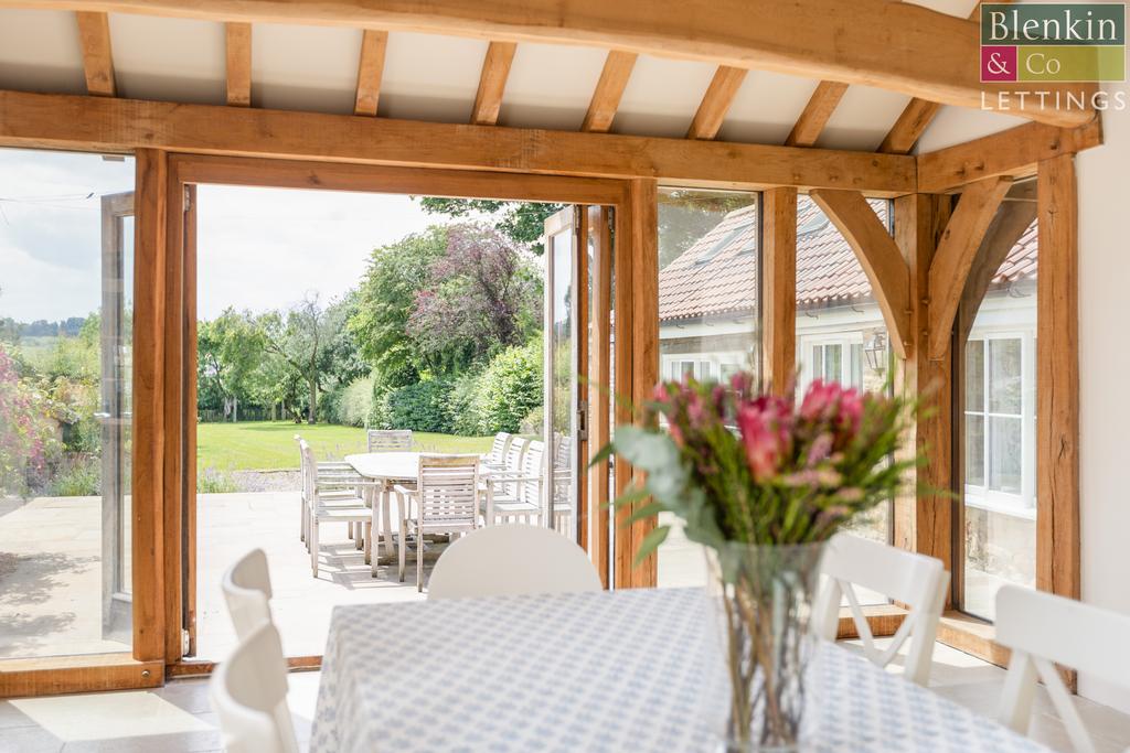 Chimes Cottage Kitchen Dining Room-2
