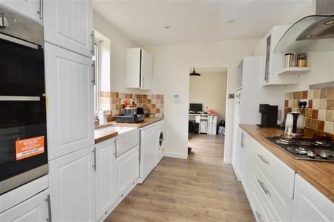 3 bedroom semi-detached house for sale, Rosemary Avenue, Braintree, CM7