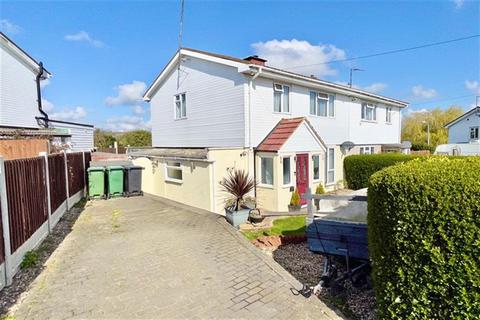 3 bedroom semi-detached house for sale, Rosemary Avenue, Braintree, CM7