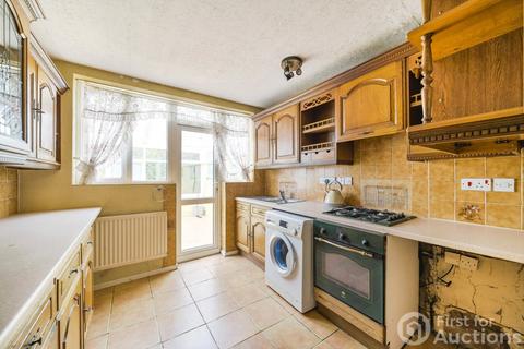 4 bedroom semi-detached house for sale, Kings Road, New Haw, KT15