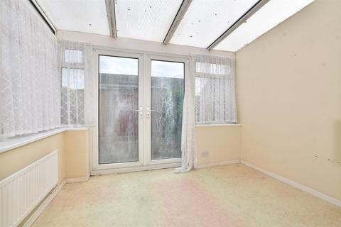 1 Chislehurst Close, Maidstone, ME15 8TS