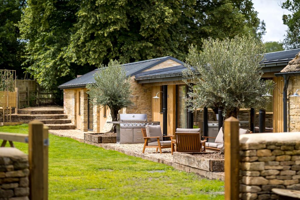 The Stables, Ampney Crucis, GL7 5 DY, for sale...