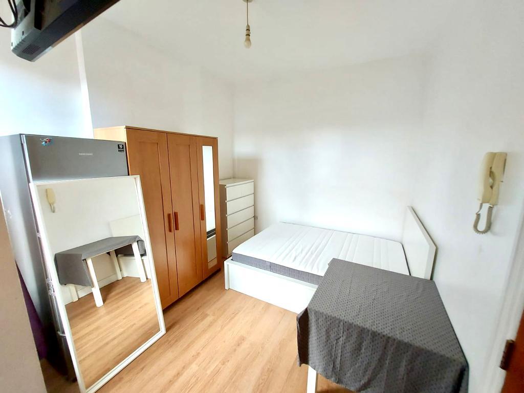 A recently decorated, self contained studio flat