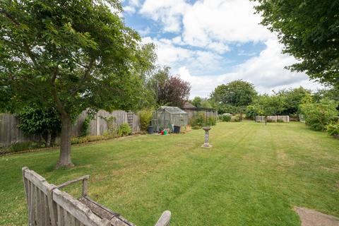 4 bedroom detached bungalow for sale - Valkyrie Avenue, Whitstable