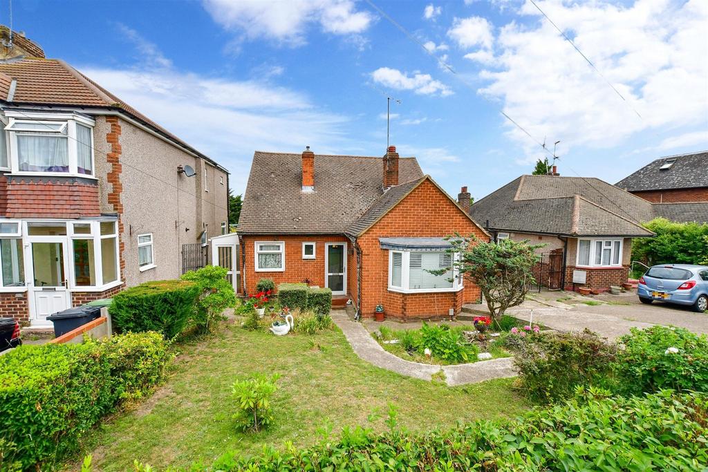 Hawley Road, Dartford, Kent 4 bed chalet for sale £400,000