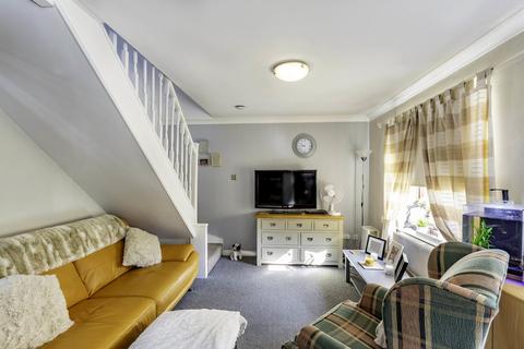 14 Cardinal Close, Rossington, Doncaster, DN11 0XG