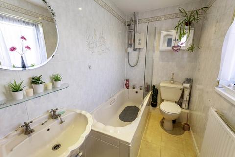 14 Cardinal Close, Rossington, Doncaster, DN11 0XG