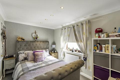 14 Cardinal Close, Rossington, Doncaster, DN11 0XG