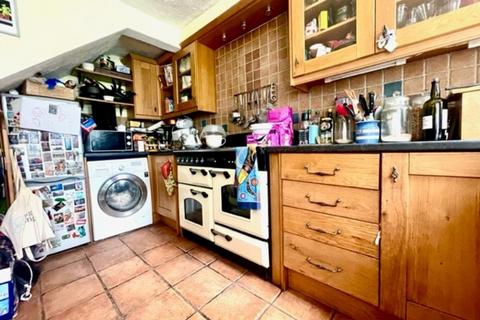 7 West Chantry, Harrow, HA3 6NX