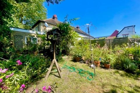 7 West Chantry, Harrow, HA3 6NX