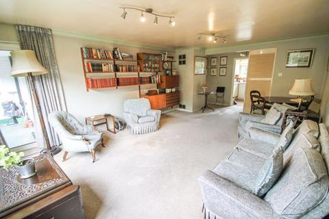 2 bedroom apartment for sale - Graham Court, Eastcote Lane, Northolt